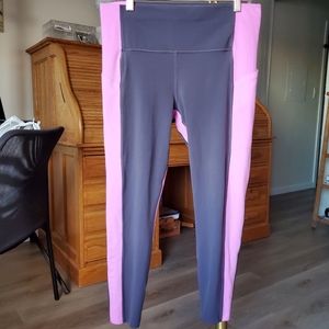 ATHLETA 7/8 Leggings. Gray with pink side strip. Size Large.